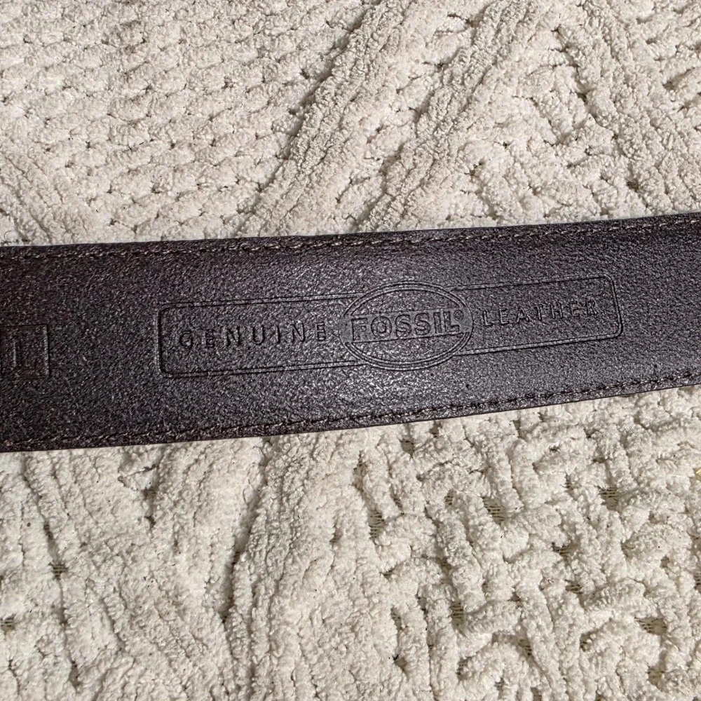 Fossil Leather Belt Brown Logo Keeper Silver Buckle Mens Large Excellent
